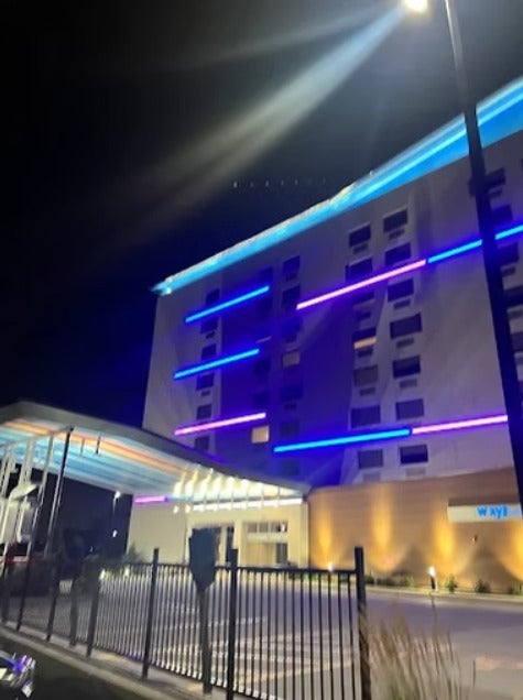 Aloft Building Light